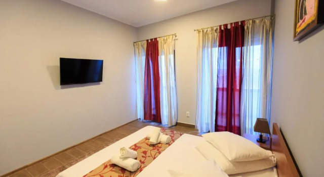 Двухместный номер Standard с балконом Corner Center Rental