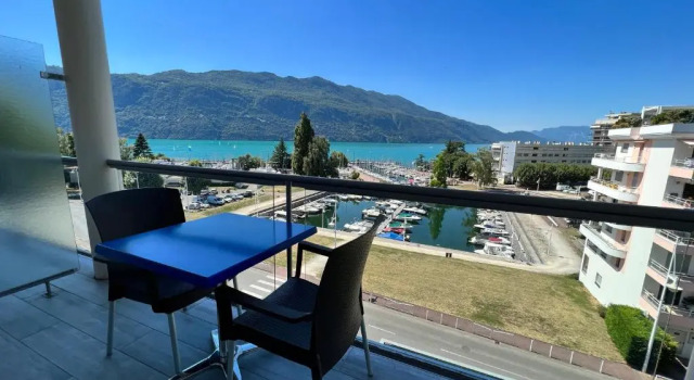 Люкс Logis Hôtel & Spa Marina dAdelphia