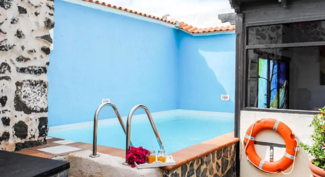 Коттедж с 2 комнатами Casa Rural Tile