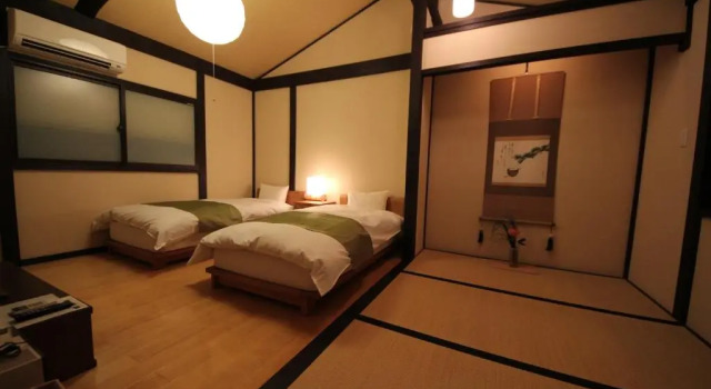 Коттедж Wakakusa-An Private Machiya near JR Nijo Station