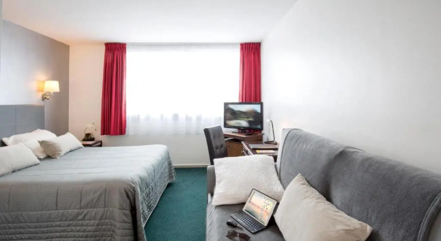 Номер Standard Bristol Logis CitHotel Périgueux Centre
