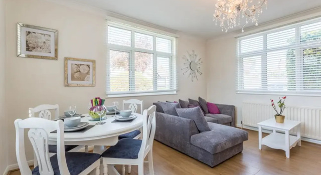 Апартаменты с 2 комнатами Leigh Apartments