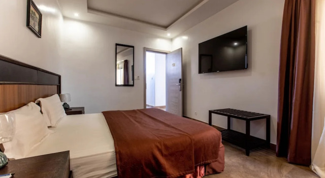 Номер Standard Residences Feto II