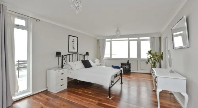 Stunning Penthhouse apt, Забронировать Апартаменты/квартира Апартаменты Фринтон-он-Си, Апартаменты/квартира