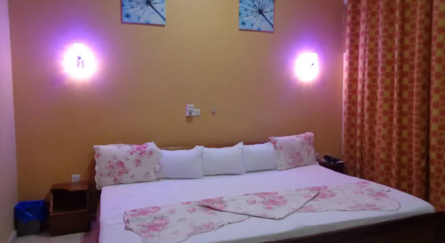 Двухместный номер Standard с балконом Queensland Hotel