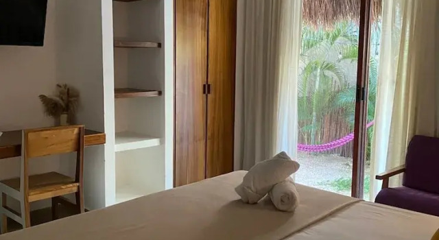 O podwyższonym standardzie pokój Hotel Pelecanus Suites