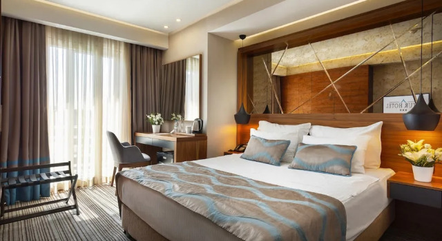 Двухместный номер Standard с видом на город Artur Hotel