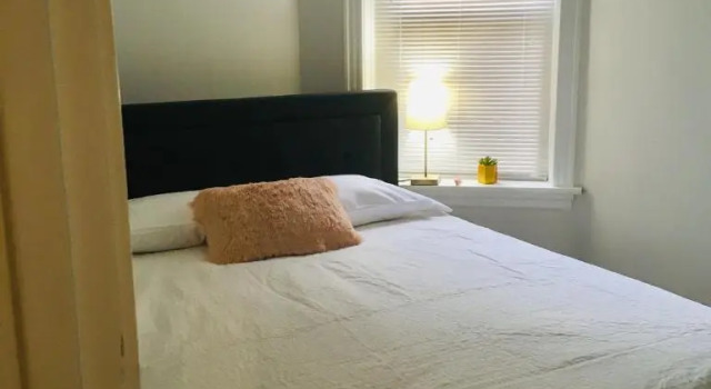 Апартаменты Logan Square Modern Apartment