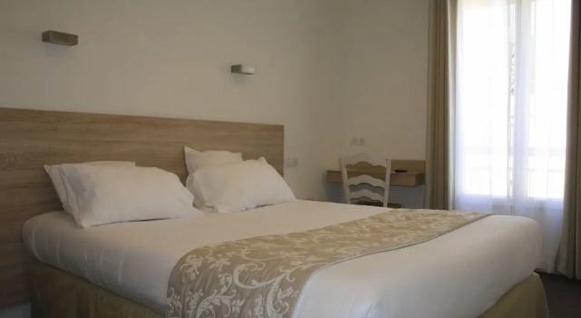 Şehir manzaralı Standart çift kişilik oda Le Concorde