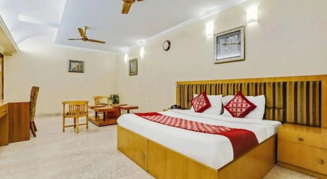 Hotel Singh Sahib, Забронировать Отель Отели Нью-Дели с завтраком, Завтраки