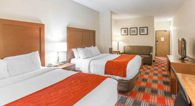 Люкс Comfort Suites Near Vancouver Mall