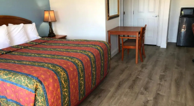 All Seasons Lodge