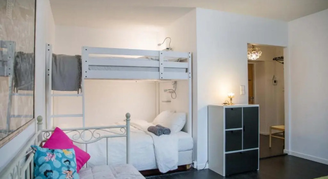 Апартаменты Central Studio Apartment