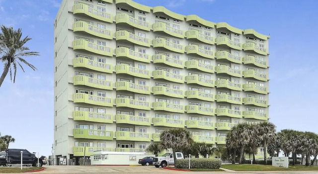 Ocean Grove 701 by RedAwning, Забронировать Отель Отели Галвестон 3 звезды, рядом с Гольф-клуб Magic Carpet, 3*