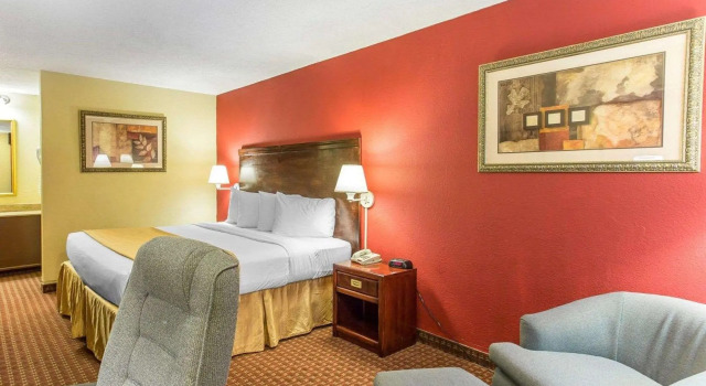 Двухместный номер Standard Clarion Pointe Statesville