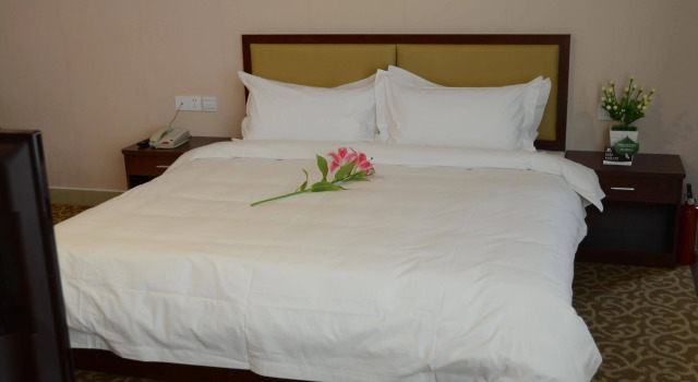 E E Business Hotel, Rezervasyon Otel Guangdong otoparklı oteller, Otopark