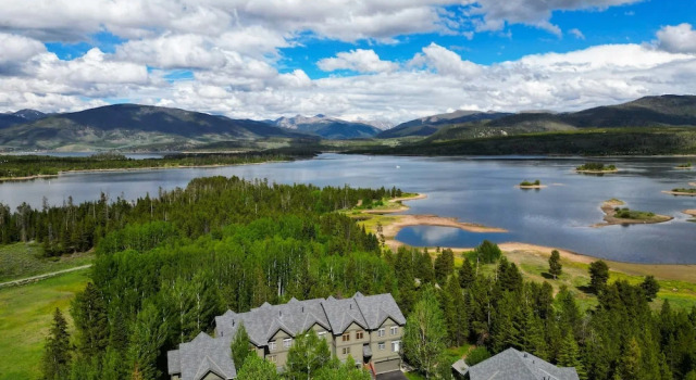 Номер Standard Prospector Point E 4br 3.5ba 4 Bedroom Townhouse by RedAwning