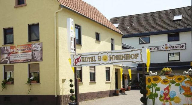 Hotel Sonnenhof, Забронировать Отель Ханау земля Гессен