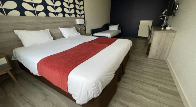 Четырёхместный семейный номер Standard The Originals City, Hôtel La Saulaie, Saumur Ouest