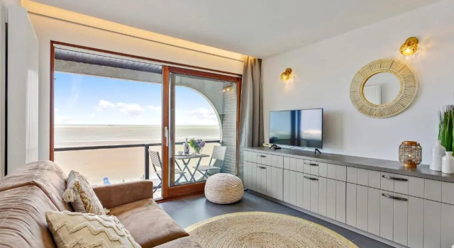 Студия Beautiful Studio With Stunning Seaview and Terrace