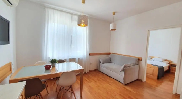 Апартаменты Galileo Apartment - Bright & Cozy with Parking