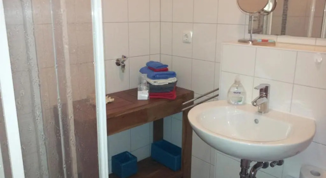 Апартаменты c 1 комнатой с балконом Ferienwohnung ÜckeRitz bei Familie Habben mit PKW Stellplatz