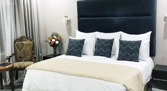 Mukuba Hotel, Book Hotel Hoteller i Copperbelt Province med pool, Swimmingpool