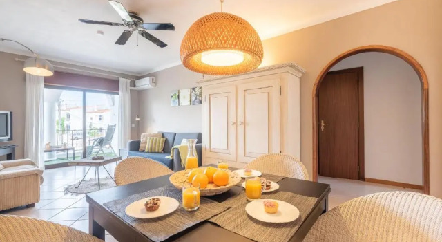 T2 Auroramar Piscina e Praia em Carvoeiro, Rezerwuj Hotel Hotele w Algarve z parkingiem, Parking