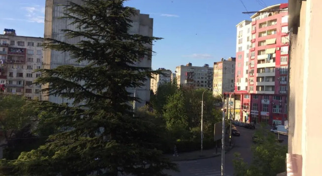 Abashidze 5, Reserva ahora Hotel Gamarjveba Kutaisi
