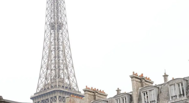 Eiffel Tower flat 888, Забронировать Апартаменты/квартира Париж Иль-де-Франс, рядом с Espace Nadeshiko Paris France