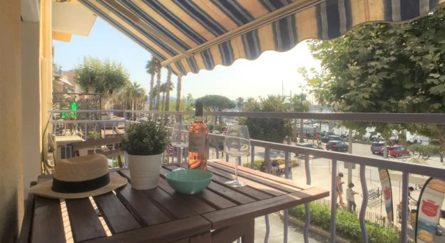 Апартаменты Le 2 - Un balcon sur le Port
