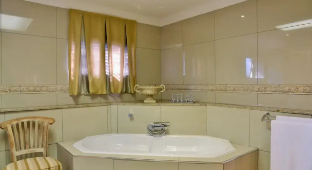 Люкс Stirling Manor Boutique Guest House