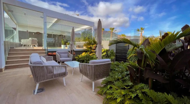 Апартаменты LUX private villa with heated pool and amazing ocean view THE VIEW TENERIFE