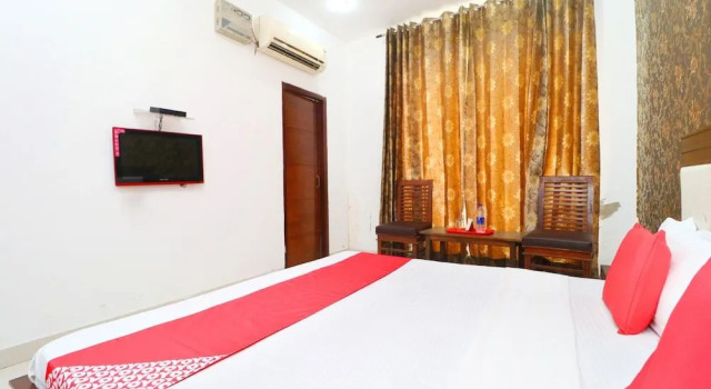 OYO 40037 Lazeez, Réserver Hôtel Patiala Pendjab