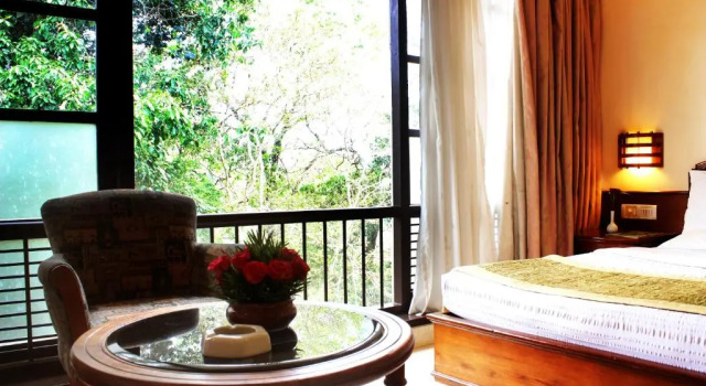 Двухместный номер Premium KTDC Aranya Nivas Thekkady