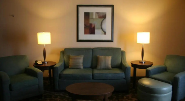 Люкс c 1 комнатой Hilton Garden Inn Charlotte/Concord
