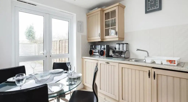 Коттедж My-Places Abbotsfield Court Townhouse 14