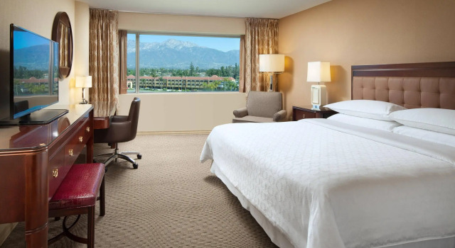 Двухместный номер Standard Sheraton Ontario Airport Hotel