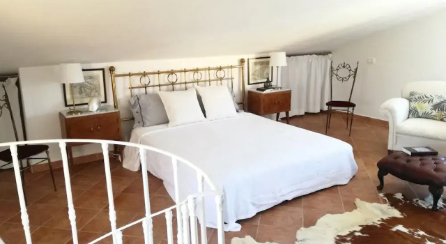 Little Beach House - Near CefalÃ¹