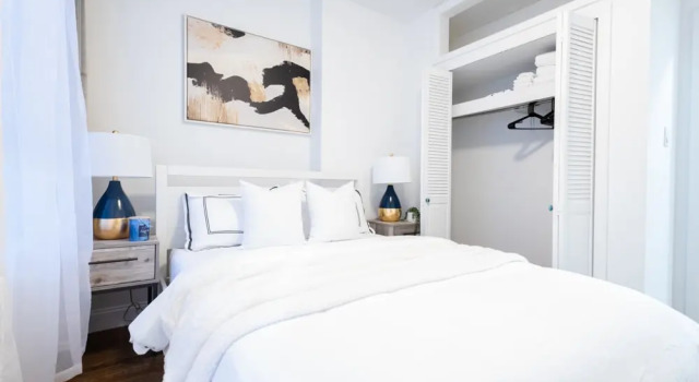 1435-2 3 Bedrooms 2 Bath W D UES