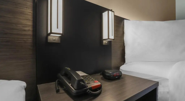 Двухместный номер Standard с балконом и с красивым видом из окна Motel 6 Brooks AB