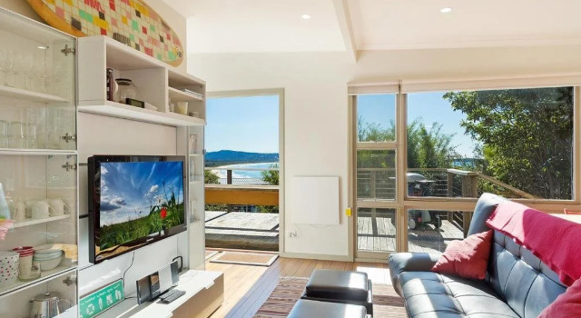 The Love Shack, Book Hotel Pambula Beach Sapphire Coast