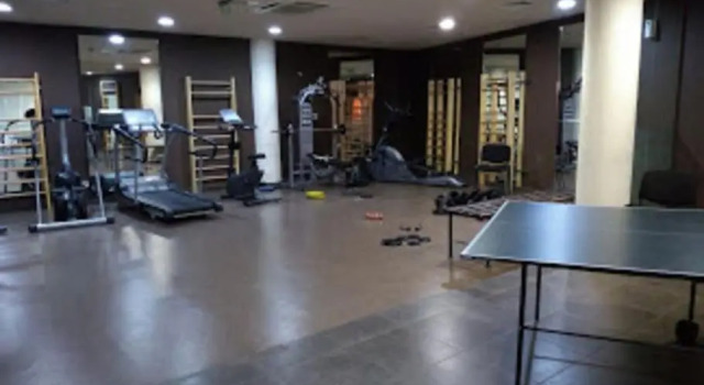 Aspen Heights 4 Bed Studio, Prenota Hotel Hotel a Blagoevgrad con parcheggio, Parcheggio