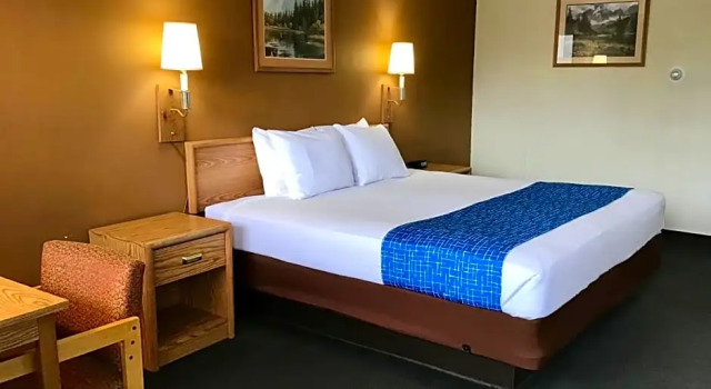 Номер Standard Travelodge by Wyndham Powell