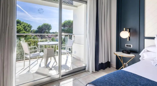 Двухместный номер Deluxe с частичным видом на море Sarena de Muro Resort Mallorca, part of Destination by Hyatt