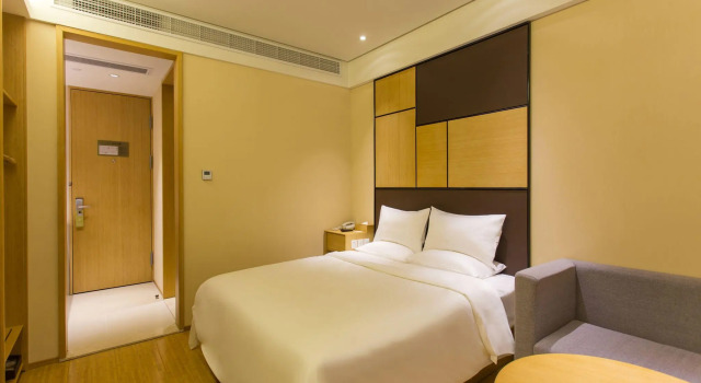Двухместный номер Superior JI Hotel Shanghai Oriental Pearl Tower