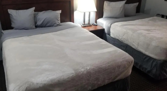 OSU 2 Queen WiFI Hotel 220 Booking, Prenota Hotel Stillwater Oklahoma
