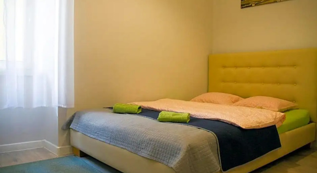 Dream Hostel & Apartments, Забронировать Апартаменты/квартира Недорогие отели Кракова, рядом с Церковь Святого Франциска Ассизи, недорого