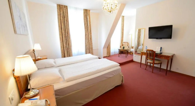 Двухместный номер Standard Hotel Eden Palace au Lac
