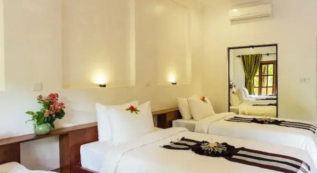 Трёхместный номер Deluxe с видом на бассейн Le Jardin dAngkor Hotel & Resort
